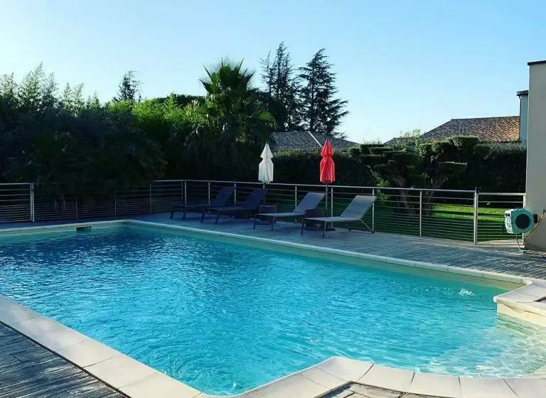 Aamiaismajoitus (B&B) Histoire D ô   Les Piscines   Chambres D Hôtes