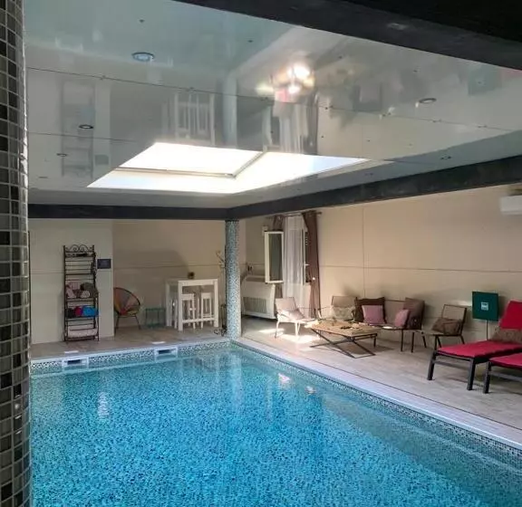 Aamiaismajoitus (B&B) Histoire D ô   Les Piscines   Chambres D Hôtes