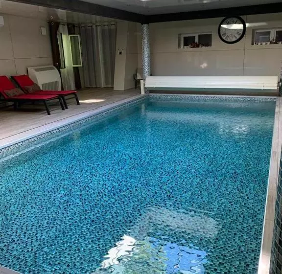 Aamiaismajoitus (B&B) Histoire D ô   Les Piscines   Chambres D Hôtes