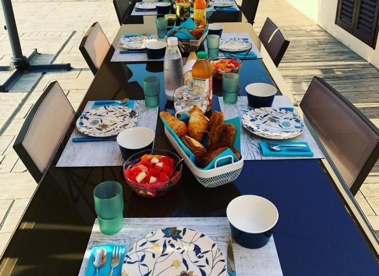 민박 Histoire D ô   Les Piscines   Chambres D Hôtes