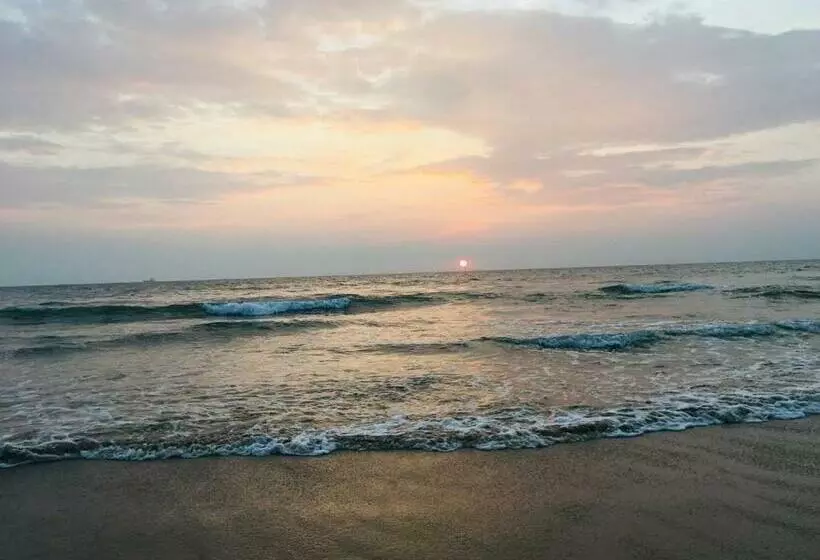 Hotelli Fullmoon Beach Place