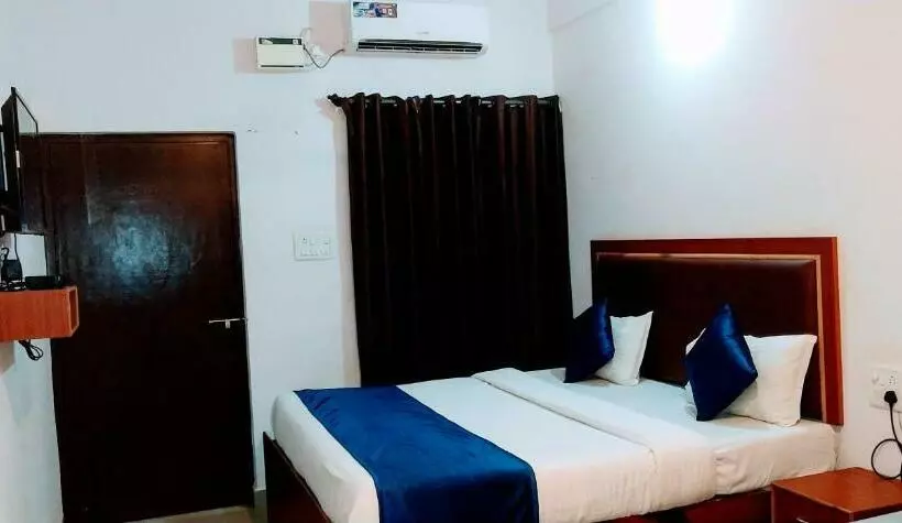 Hotelli Fullmoon Beach Place