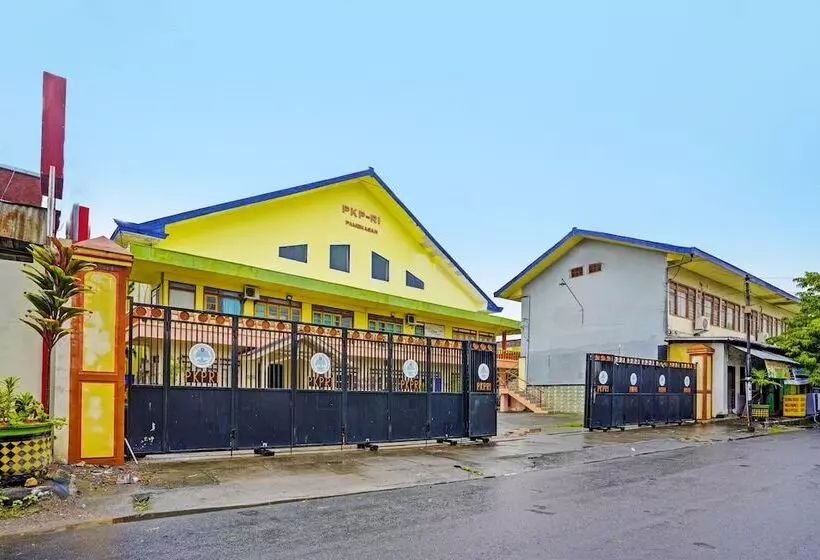 Hotelli Oyo 2708  Kemuning Syariah