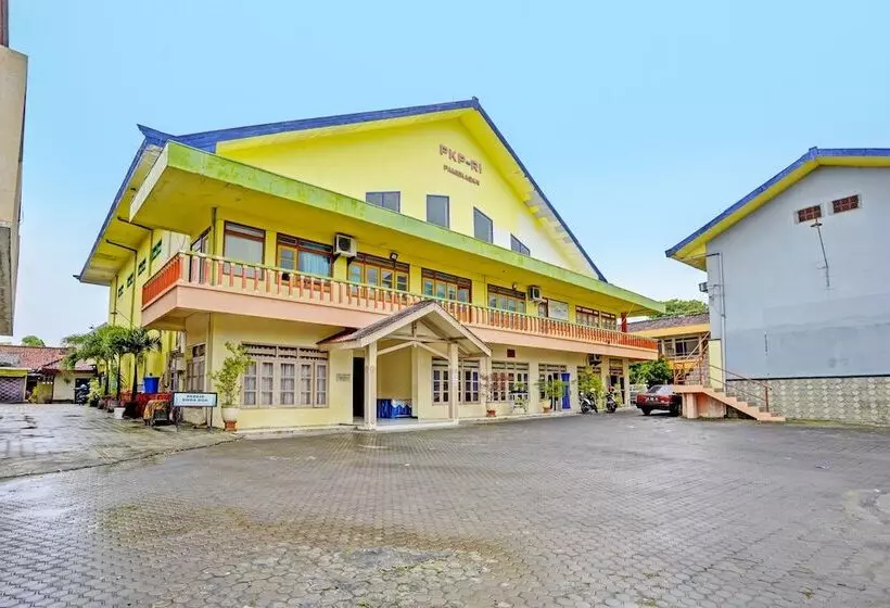 Hotelli Oyo 2708  Kemuning Syariah