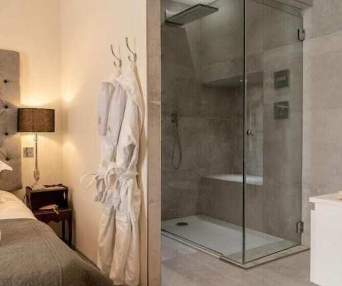 فندق The Coach And Horses