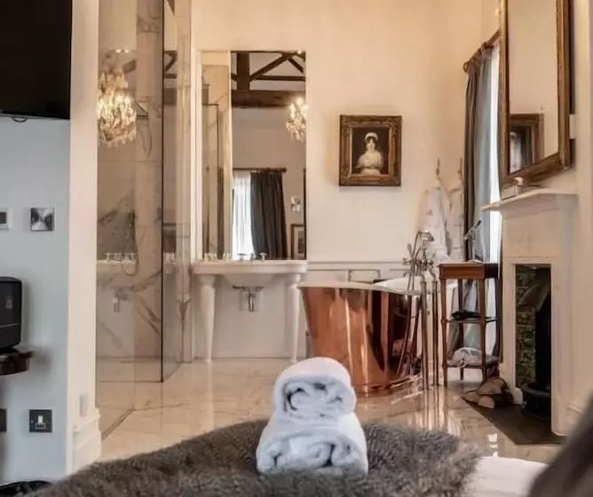 Hotelli The Coach And Horses