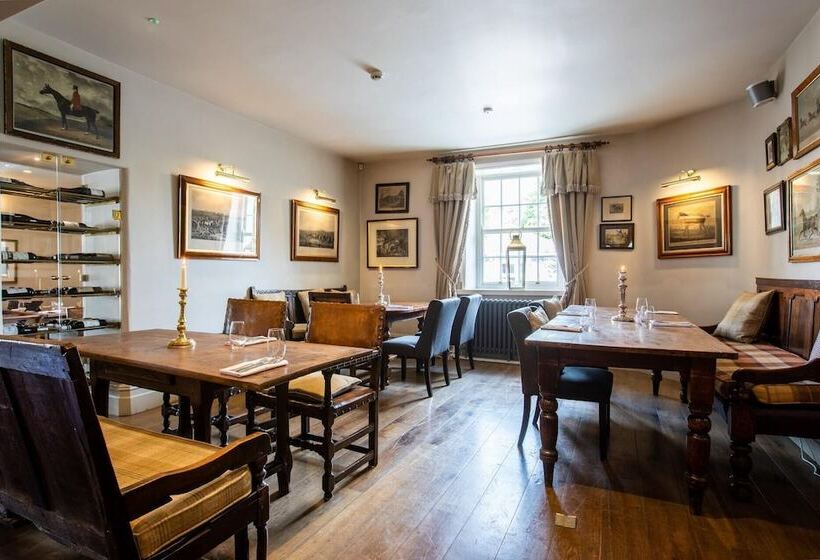 فندق The Coach And Horses