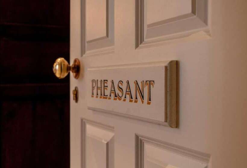 فندق The Coach And Horses