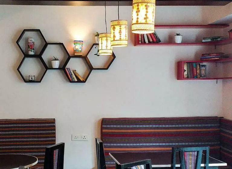 Majatalo Bumblebee Bed & Breakfast