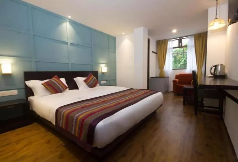 Majatalo Bumblebee Bed & Breakfast