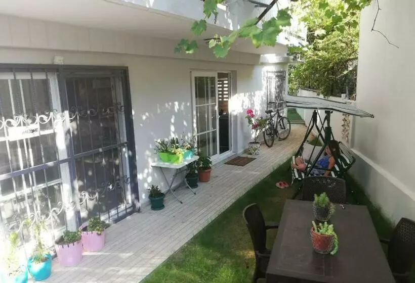 پانسیون İde Beach Home