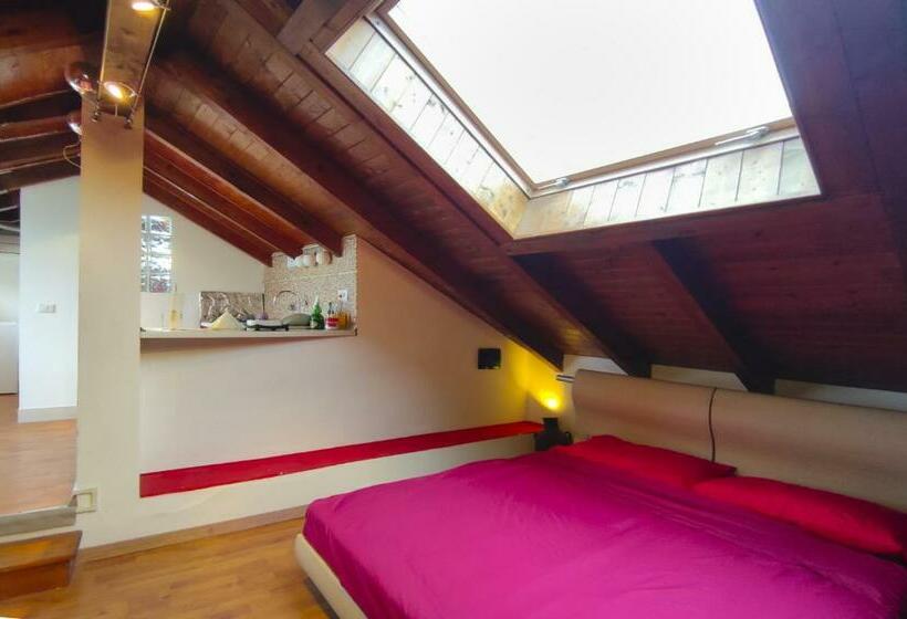 ペンション La Vita è Bella   Noli