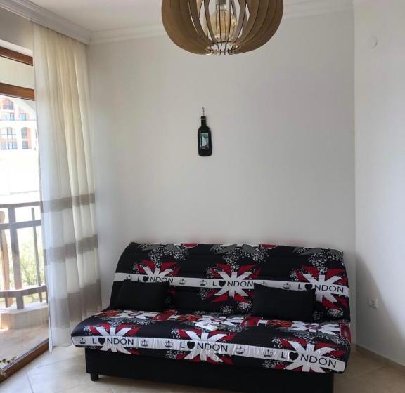 پانسیون Fregata Complex Marina