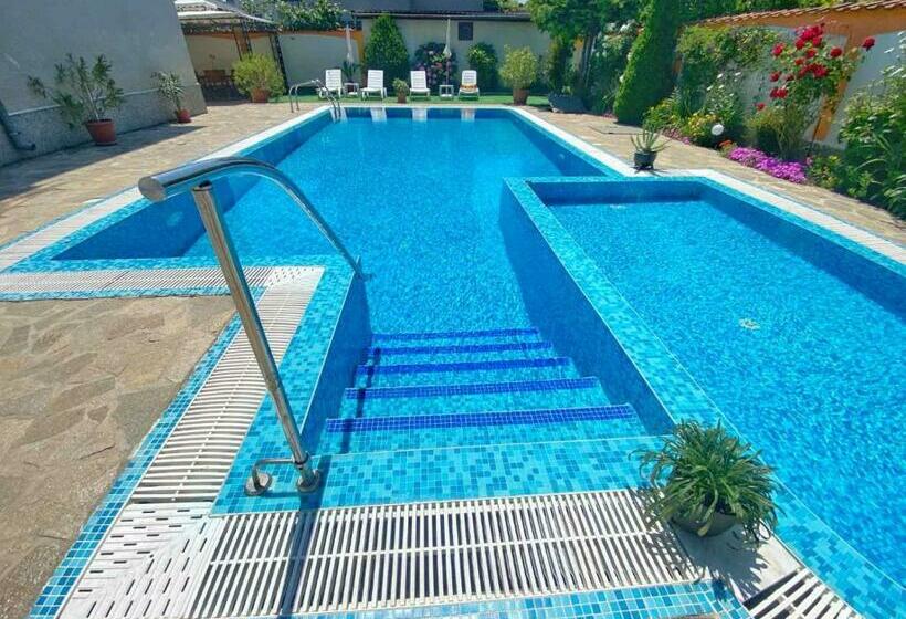 بنسيون Vila Rosen