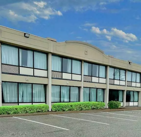 Residence & Conference Centre   Sarnia