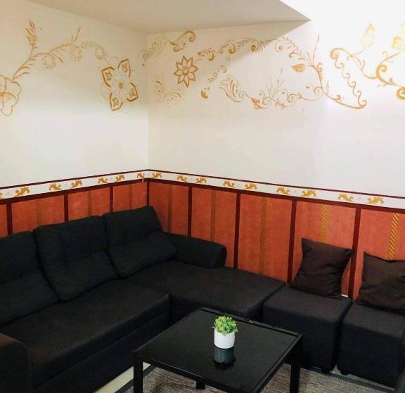 Azure C4 Beachpool Balcony Wifi Multiple Units