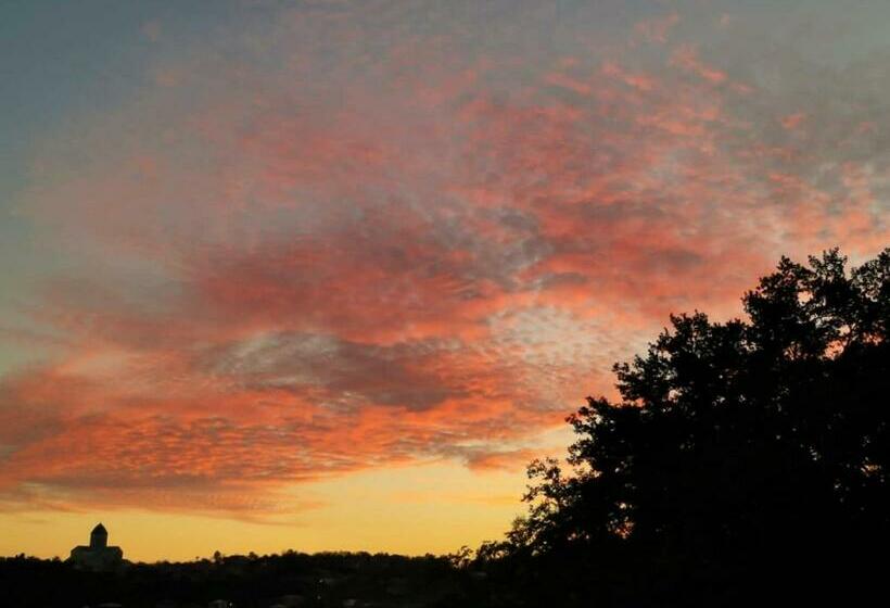 پانسیون Mango S Guesthouse