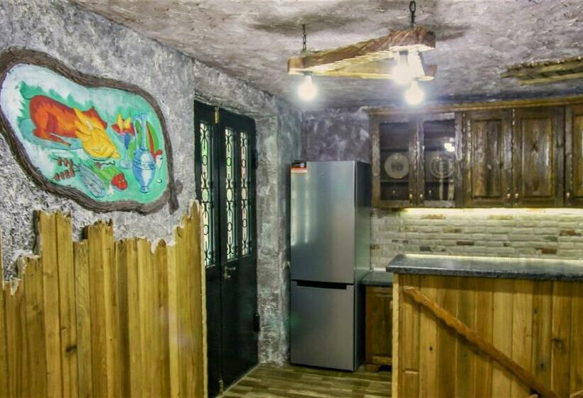 پانسیون Mango S Guesthouse