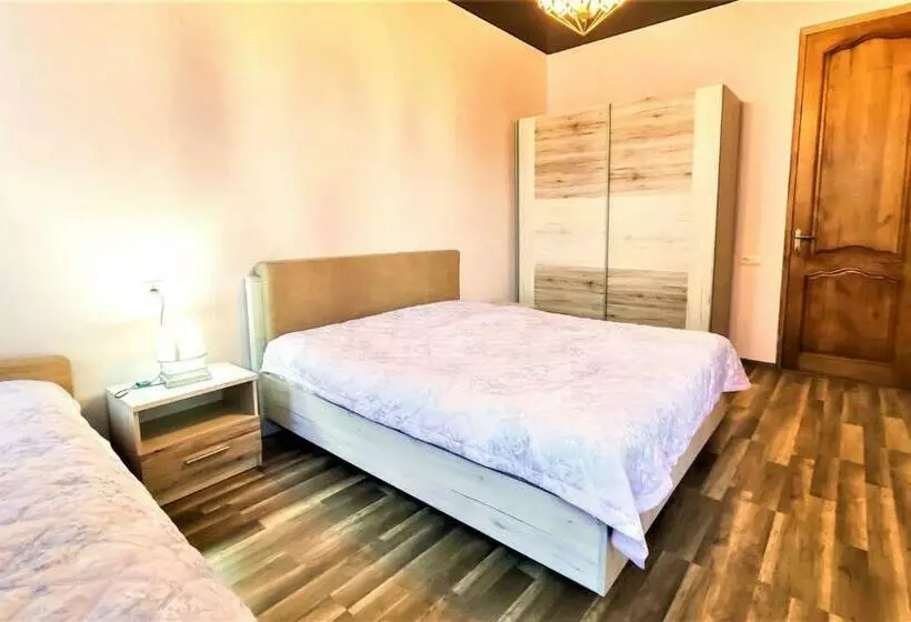 پانسیون Mango S Guesthouse