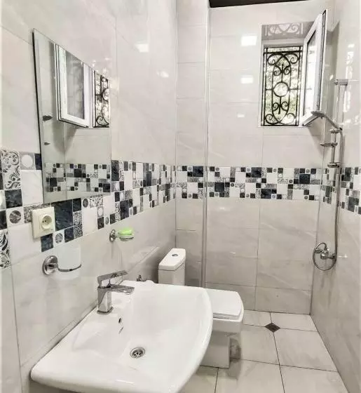 پانسیون Mango S Guesthouse