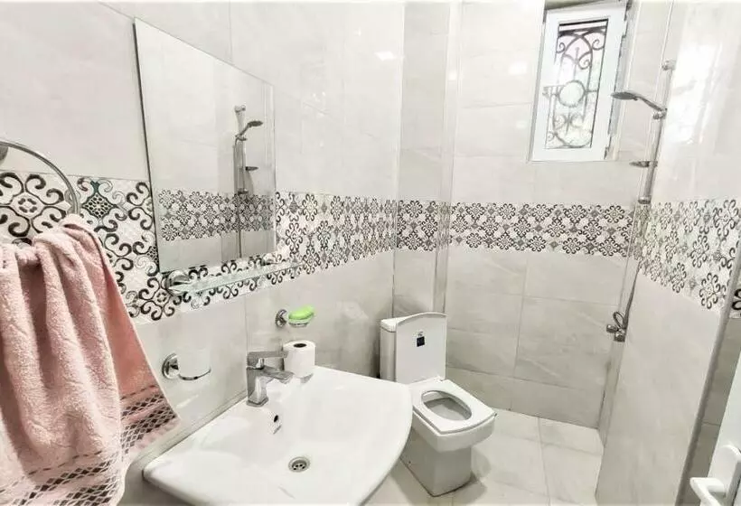 پانسیون Mango S Guesthouse