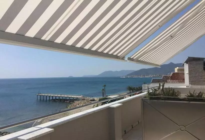 ペンション Vela D’oro