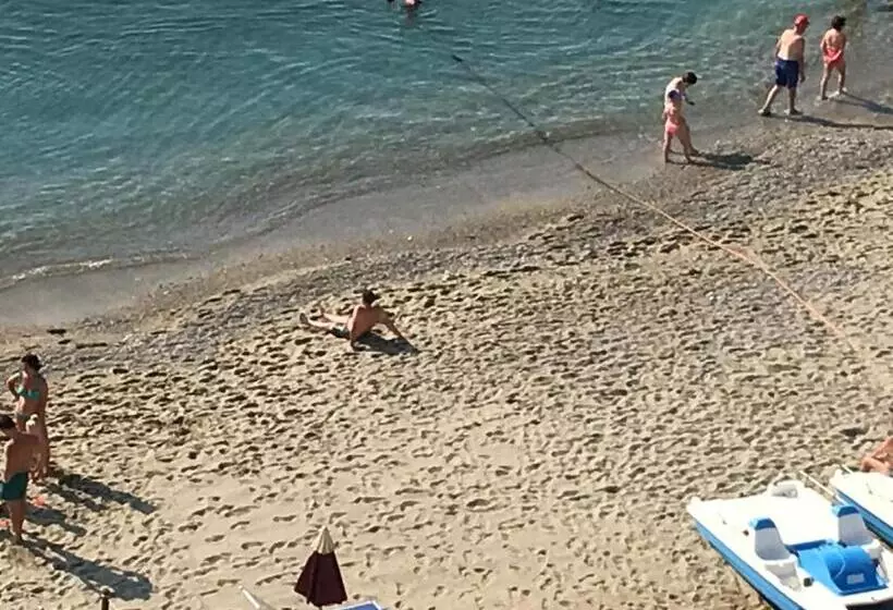 ペンション Vela D’oro