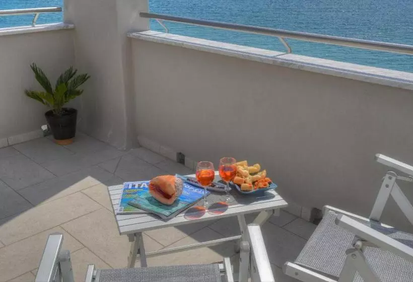 ペンション Vela D’oro