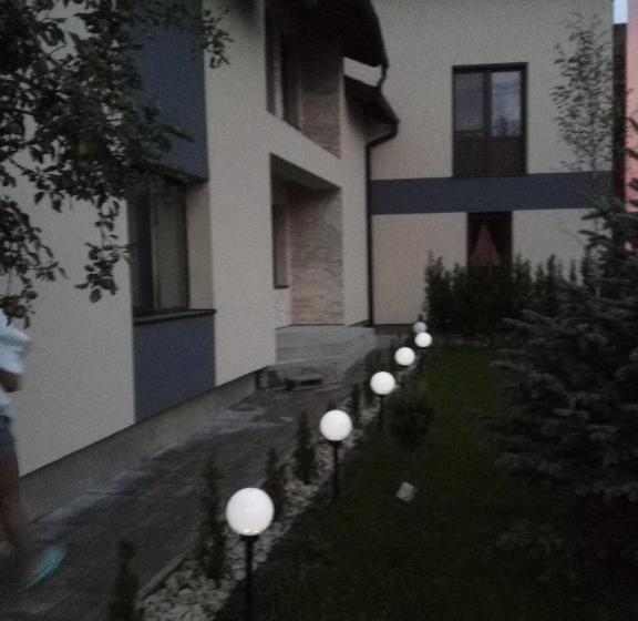 پانسیون Wellion