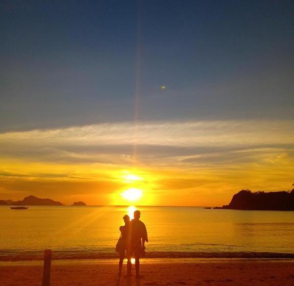 הוסטל Valine Grace Cottages