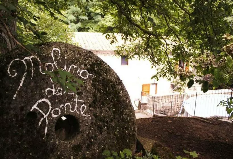 Hotelli Agriturismo Molino Del Ponte