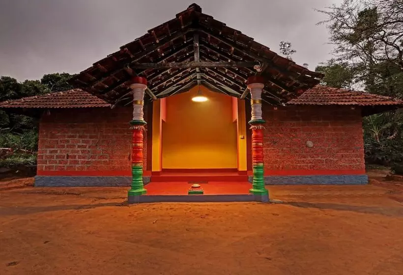 Itsy Hotels Allaranda Homestay With Valley View