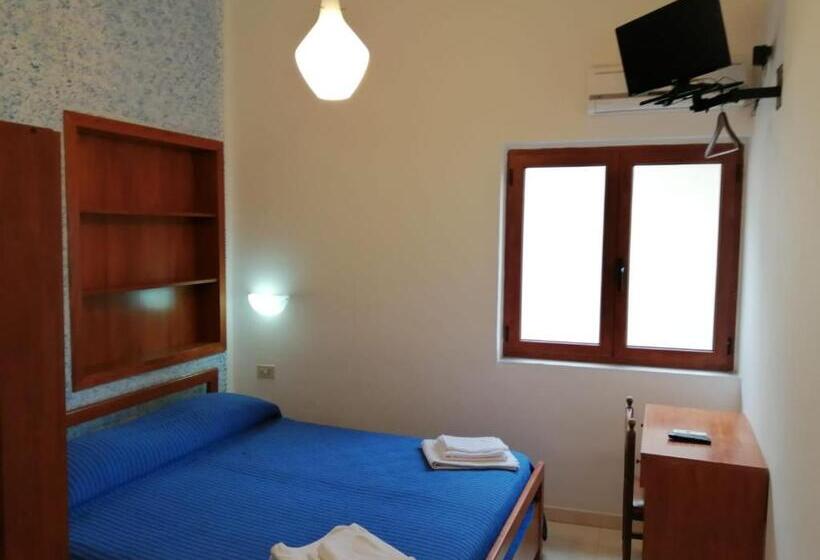 בית מלון כפרי Parigino