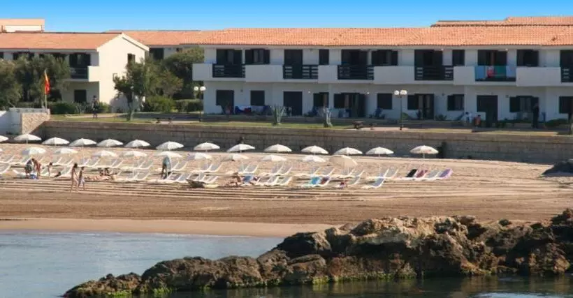Kamarina Resort