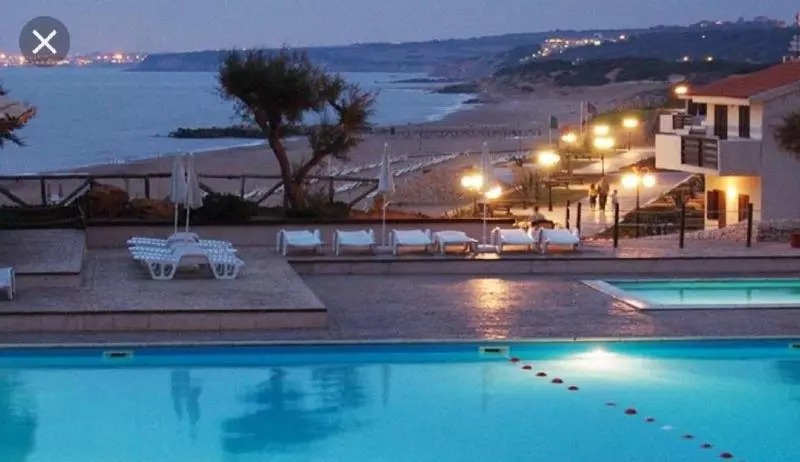 Kamarina Resort