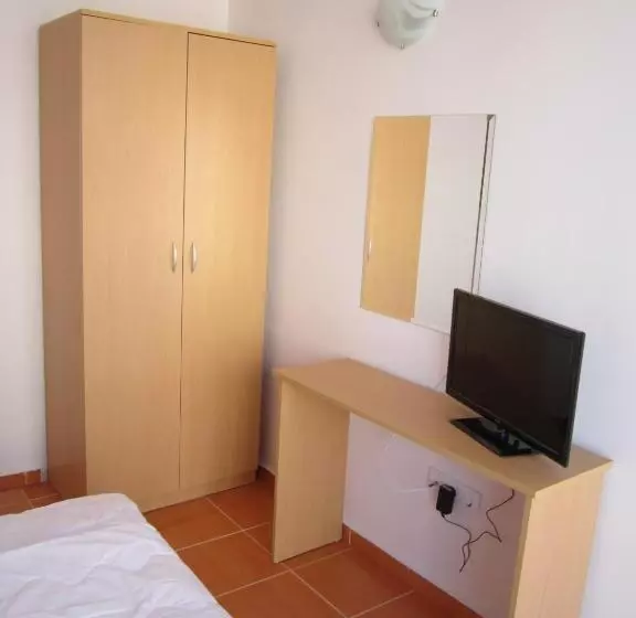 ペンション Guest Rooms Venera