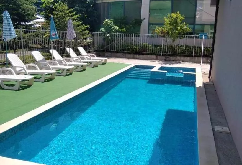 ペンション Guest Rooms Venera