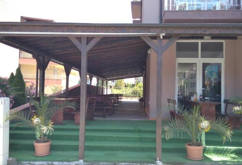 پانسیون Guest Rooms Venera