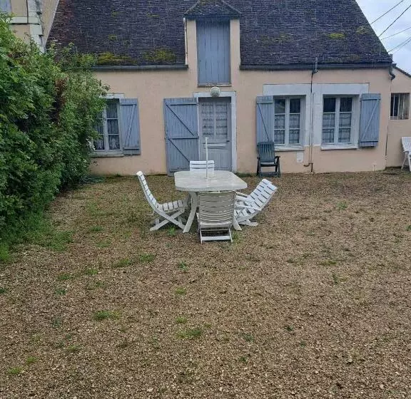 تختخواب و صبحانه Domaine De Sainte Anne