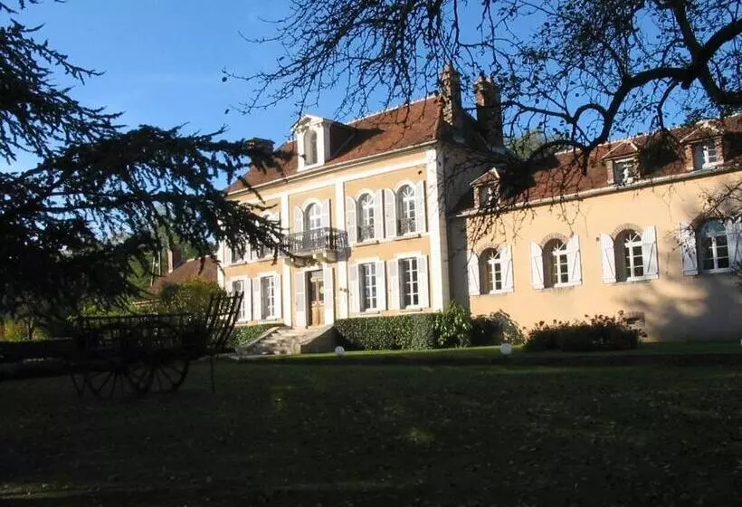 تختخواب و صبحانه Domaine De Sainte Anne
