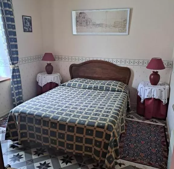 تختخواب و صبحانه Domaine De Sainte Anne
