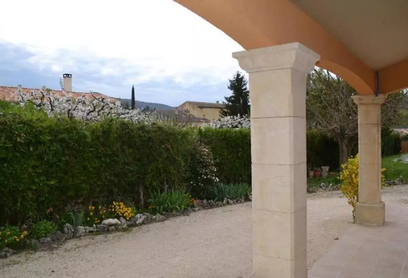 ベッドアンドブレックファースト Le Nid Au Pied Du Mont Ventoux