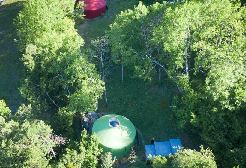 호스텔 Eco Hôtel Et Yourtes Du Mercantour