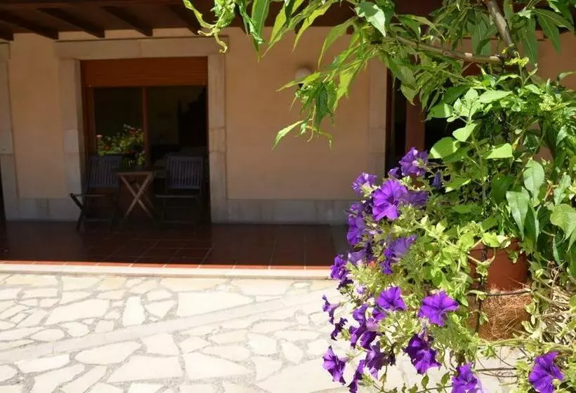هتل Arenas De Cabrales  Apartamentos