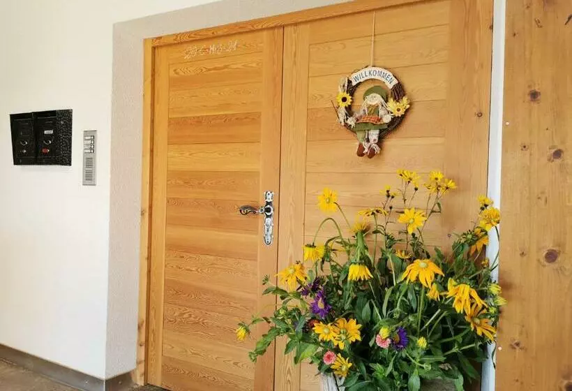 Hotelli Bio Bauernhof Mairinghof Paris