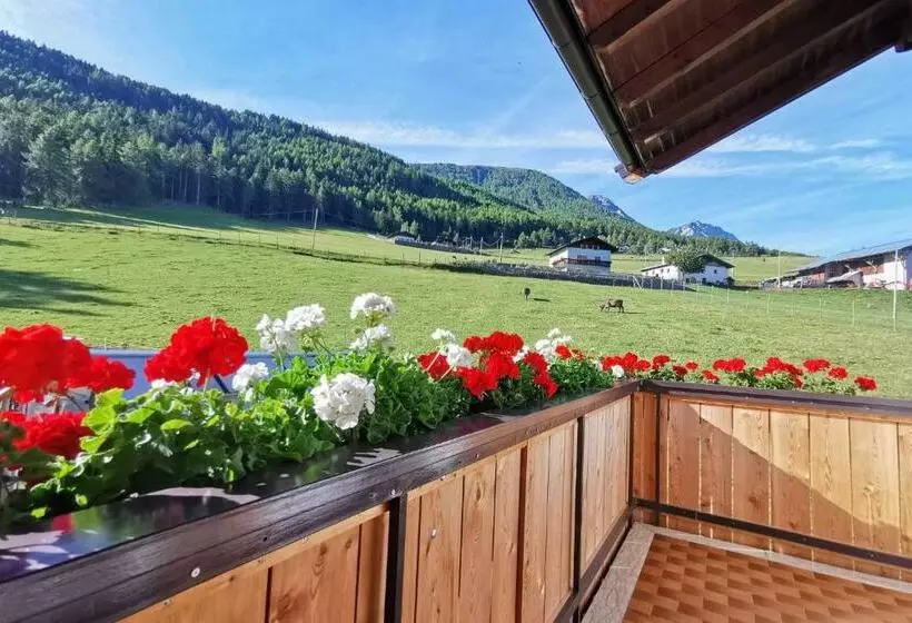 Hotelli Bio Bauernhof Mairinghof Paris