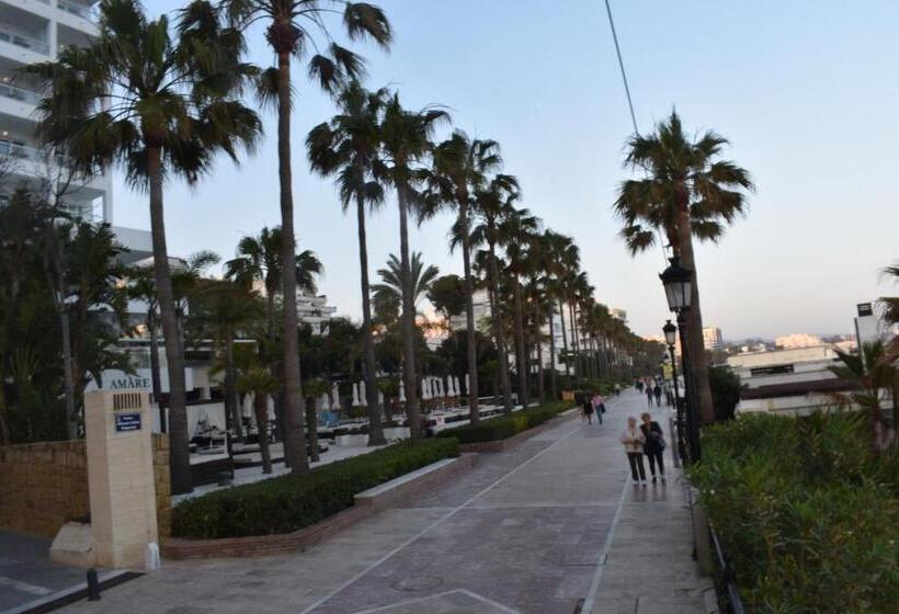 פנסיון Hostal Guerra