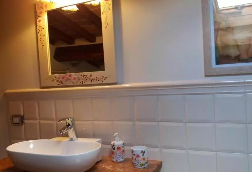 Majatalo Il Nido Della Formica