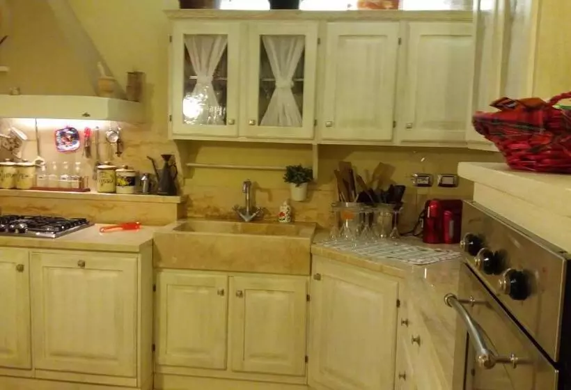 Majatalo Il Nido Della Formica