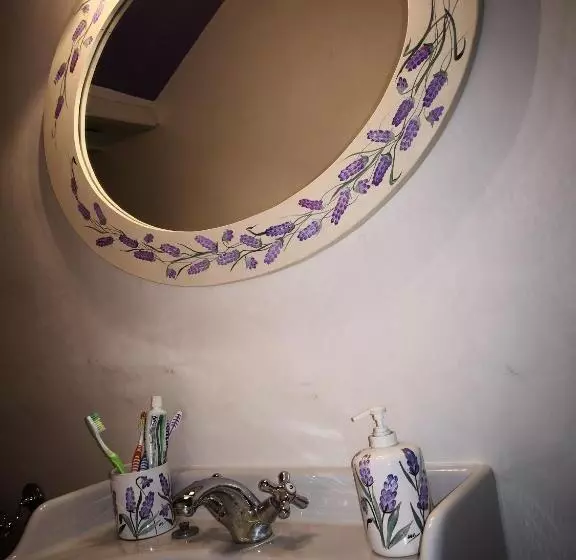 Majatalo Il Nido Della Formica